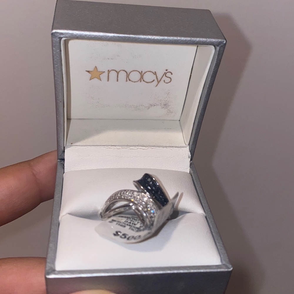 Black & White Ring